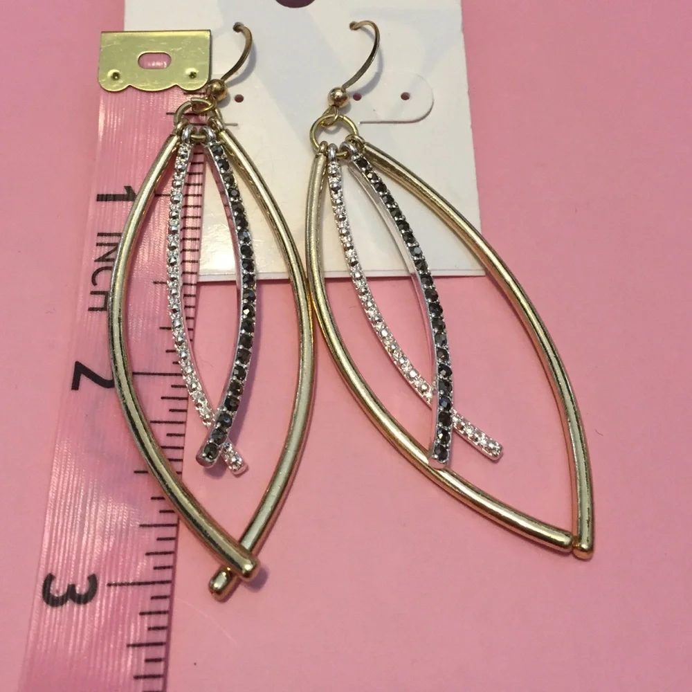 NEW Fashion Earrings